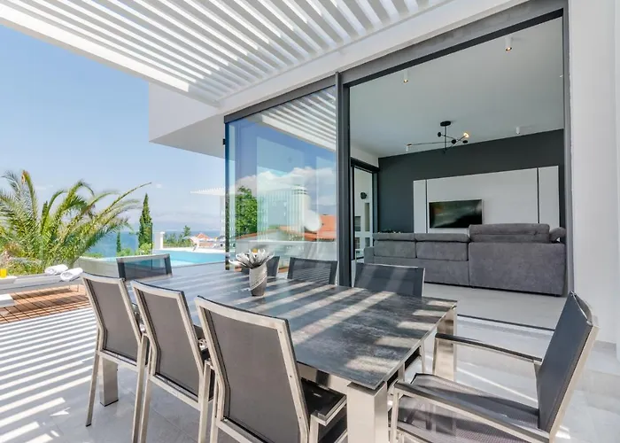 فيلة Vitae & Pax