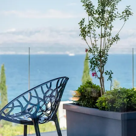 Vila Vitae & Pax Sutivan