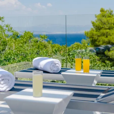 Vitae & Pax Villa *