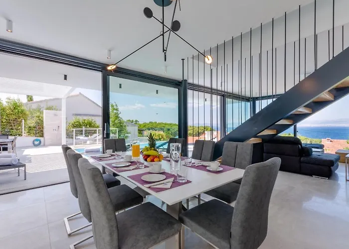 Villa Vitae & Pax Sutivan